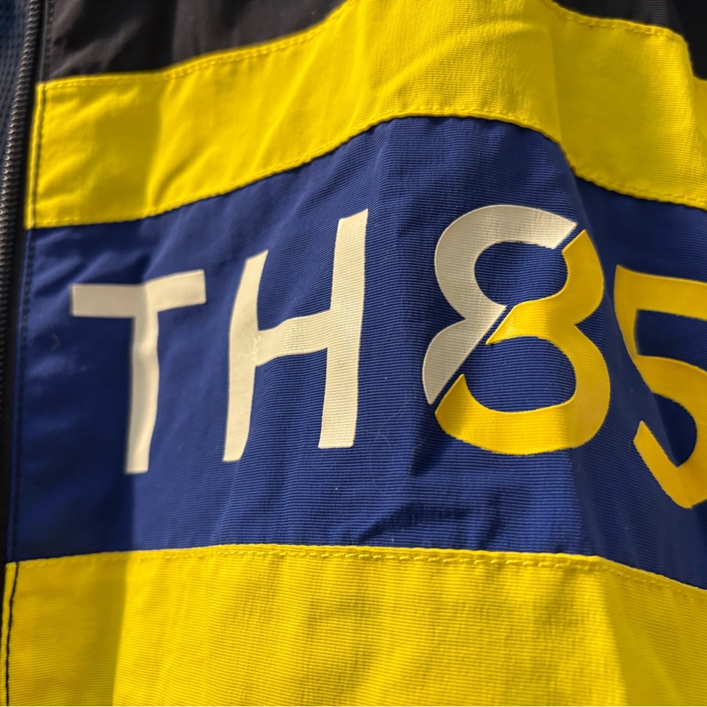 TH85 Navy and Yellow Jacket Hilfiger - Picture 4 of 9
